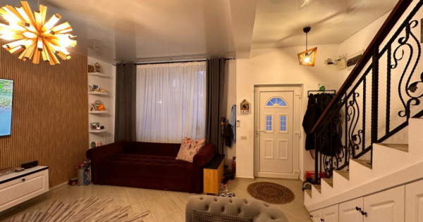 Casa Duplex 3 camere de vanzare, zona Mamaia Sat-Hanul cu P