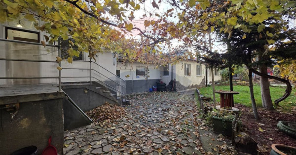 &Icirc;nchiriere imobil Brașov, zonă centrală, strada Aurel...