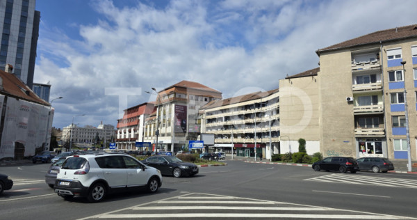 Apartament 3 camere 54mpu etaj 1 balcon zona Centrala Sibiu