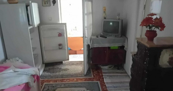 Vila 140mp Savinesti la sosea teren 1000mp locuibila mobilata utllata