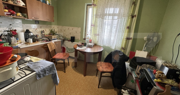 Apartament decomandat cu 3 camere, oportunitate de investiti