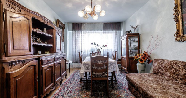 Apartament 4 camere - 126 mp - Calea Aurel Vlaicu Arad