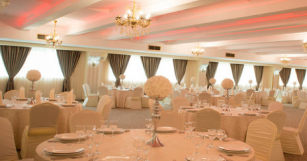 Spațiu evenimente tip ballroom, 440 mp + 1000 mp parcare pr