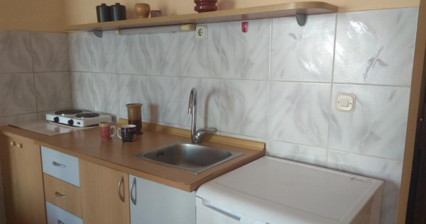 Garsoniera de inchiriat in zona Universitate