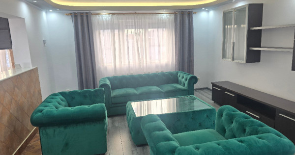 Inchiriez apartament cu 4 dormitoare, GARAJ in Vila, zona Liliacului,