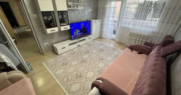 Apartament 3 camere zona Casa de Cultura