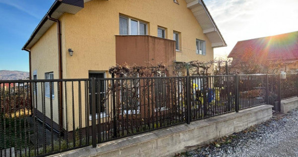 Casă 4 camere P+E,730mp teren,str. Subcetate,liniște,soare,terasă