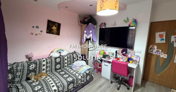 Apartament de vanzare decomandat -3 camere