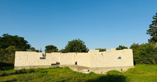 Teren+Constructie 1035mp Girov, Neamt