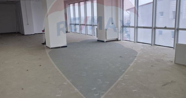 Spațiu comercial /birouri 300 mp