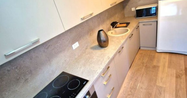 Apartament 2 camere, ONE Herastrau Plaza- Parcare+Boxa