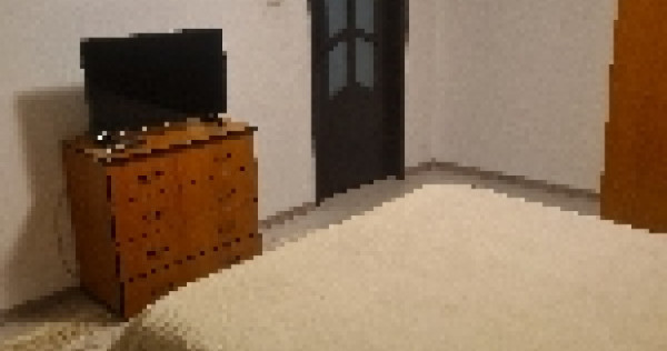 Inchiriez apartament 3 camere Tomis nord (peco omv)