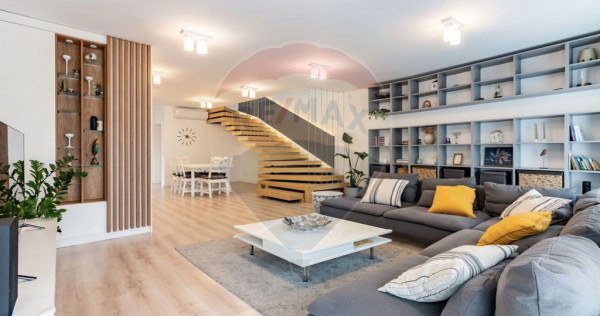 Casă / Vilă de vanzare la intrare in Tunari, toate util...