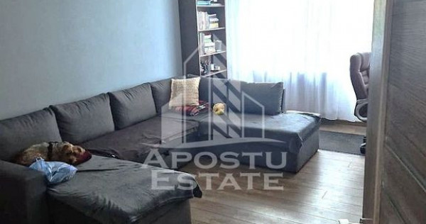 Apartament cu 2 camere, decomandat, centrala, zona Soarelui