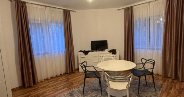 Pet friendly! Regim vila,decomandata, mobilata,utilata,const