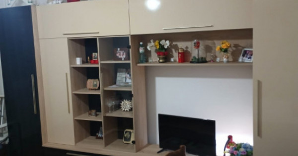 Apartament de vânzare 2 camere-Pasaj-Tractorul