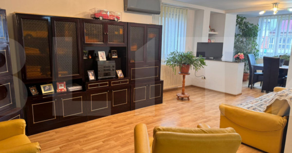 Apartament ultracentral cu 3 camere – 84 mp, Parcare + Pod