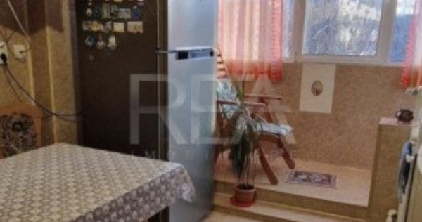 3 camere, decomandat, et 3/13, 80 mp-Bdul Iuliu Maniu, Gorju