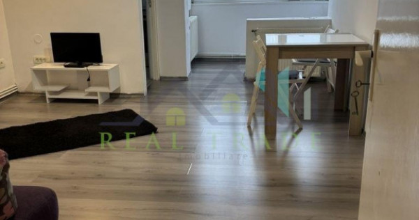 Garsoniera renovata zona Astra