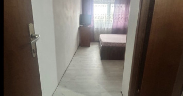 Aparatorii patriei camera vila etaj 1