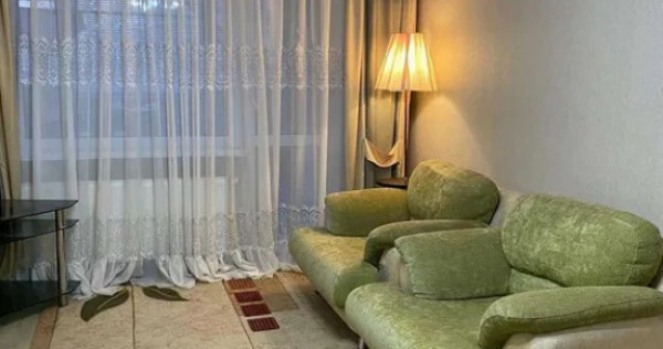 3 Camere zona Gorjului