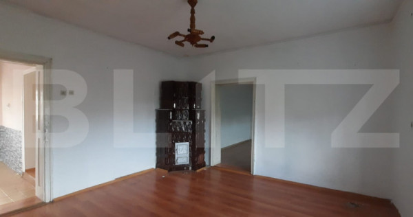 Casa de vanzare, 83 mp, teren 3000 mp, sat Paulian