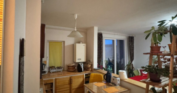 Apartament 3 camere, 57 mp, zona Progresul