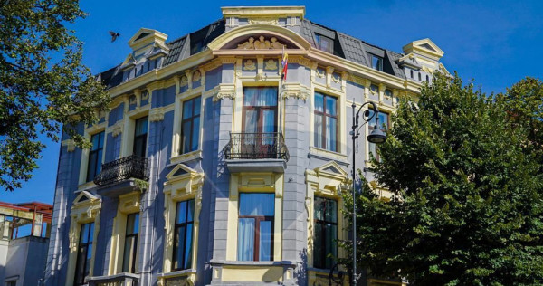 DE VANZARE Casa/Vila 10 camere BD Tomis