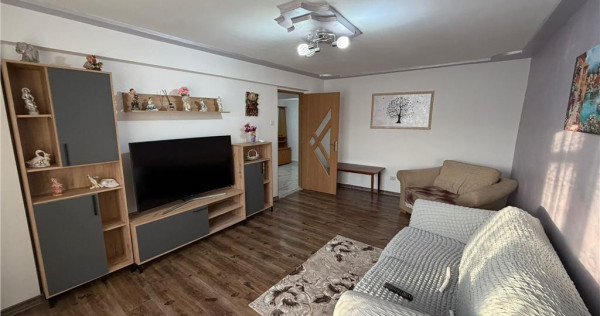 Apartament 3 camere , zona Inspectorat Scolar, etaj 4 cu ac