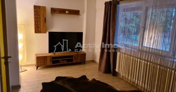 APARTAMENT 2 CAMERE DECOMANDAT GARA