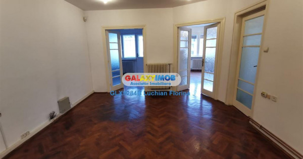 Apartament 3 camere, decomandat, boxa I Occidentului