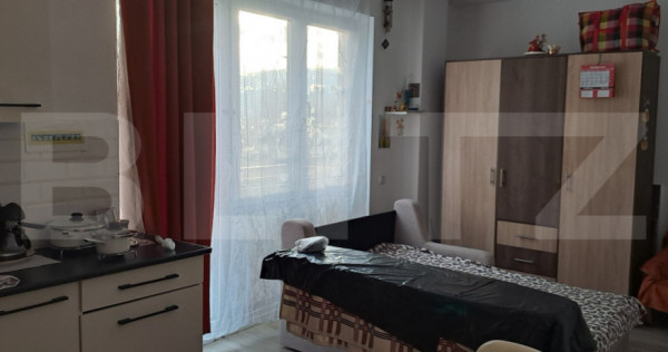 Apartament 2 camere, etaj 1 din 3, zona Razoare