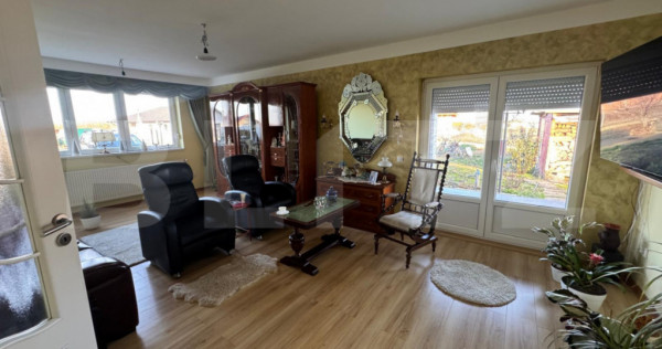 Casa de vanzare ,190mp ,zona Amatiului