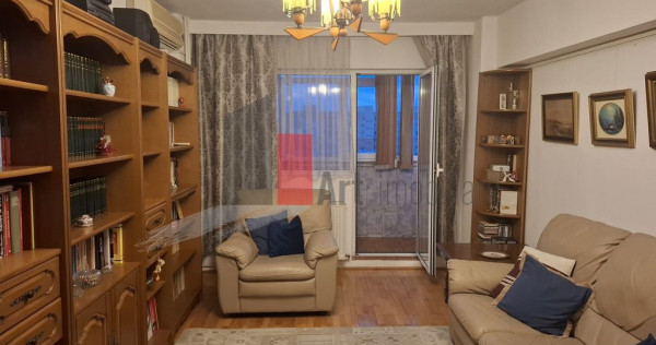 Apartam 3 camere, SD, et.9/10, Piața Sălăjan