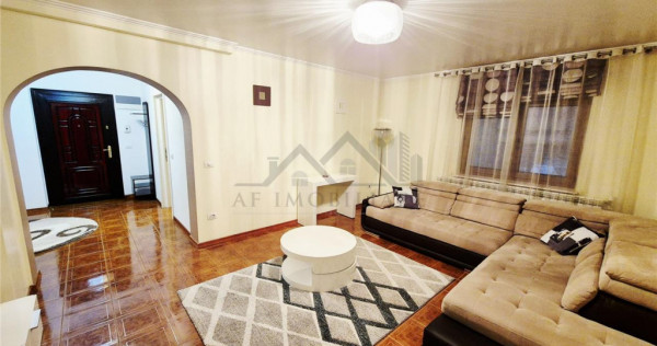 Apartament cu 4 camere, cu parcare-utilat/mobilat