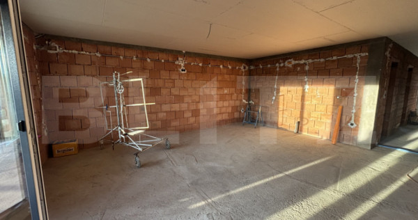 Casa de vanzare, 108 mp, zona Sud-Vest