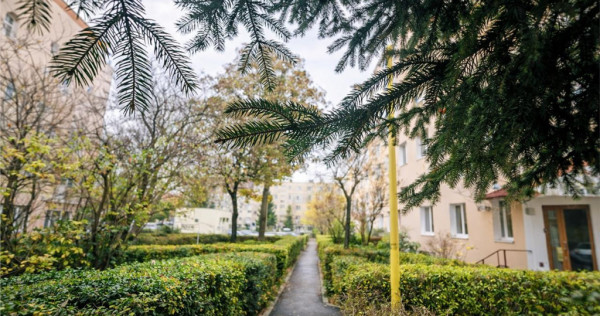 Cartierul Florilor, imobil renovabil, etaj intermediar, zona