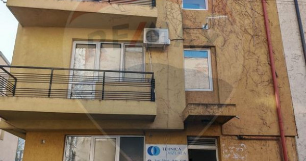 Parter + Etaj 1 de &icirc;nchiriat &icirc;n vilă &ndash; 220 mp &ndash; Zo...