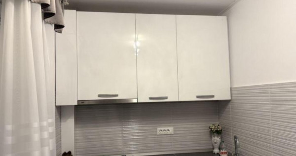 Dristor vitan auchan etaj 3