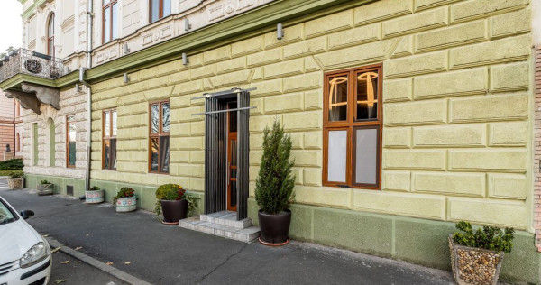 Spațiu comercial de &icirc;nchiriat, acces direct din bd Drag...