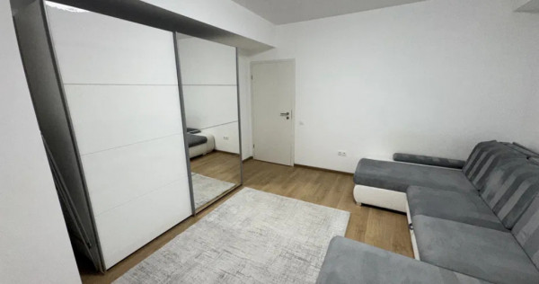Garsoniera spatioasa, 40 mp, mobilata si utilata, loc de par
