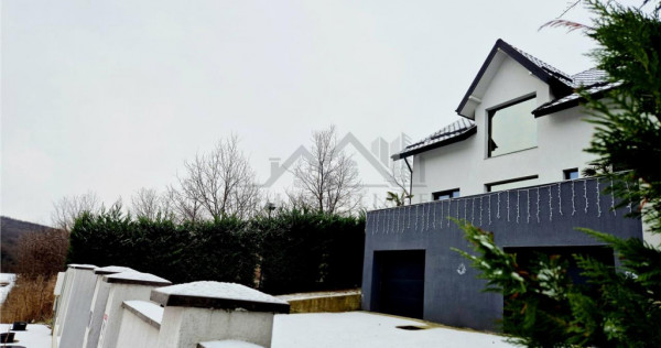 Casa de cu priveliste frumoasa