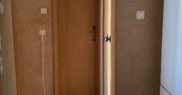 Apartament 2 camere Hunedoara centrul civic