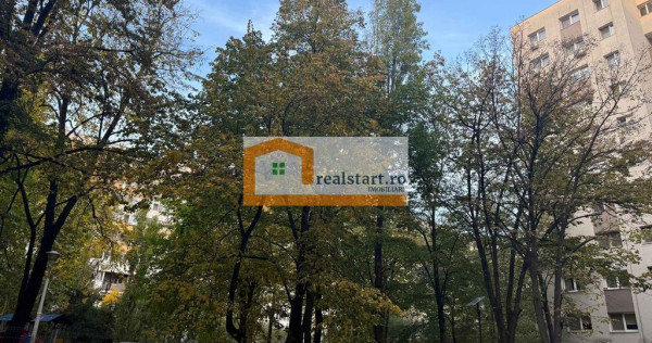 Bloc anvelopat, Romancierilor, toate instalatiile noi, 2 ...