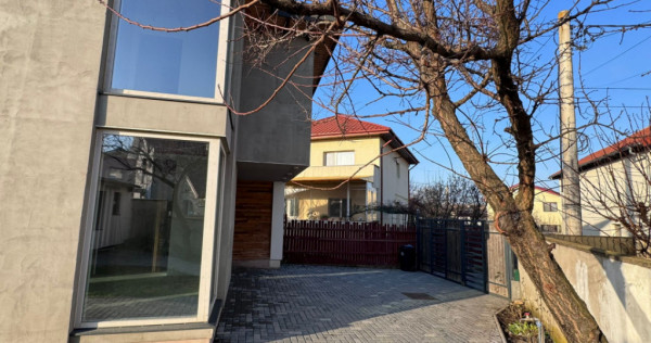 ???? Casă modernă aproape de lac, 4 dormitoare, teren gene