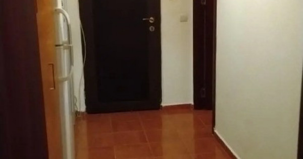 Brancoveanu etaj 2 decomandat