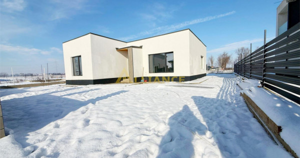 Casa Individuala / 3 Camere / 2 Bai / Teren 375 mp