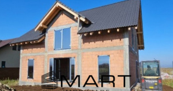 Casă la Roșu | Proiect Finalizabil Premium