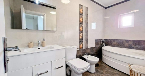 Vila P+1 in Constanta... zona Mamaia Nord Mobilata și utilată modern