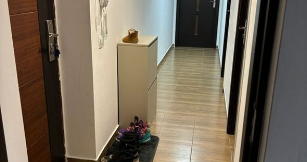 Apartament cu 2 camere, decomandat